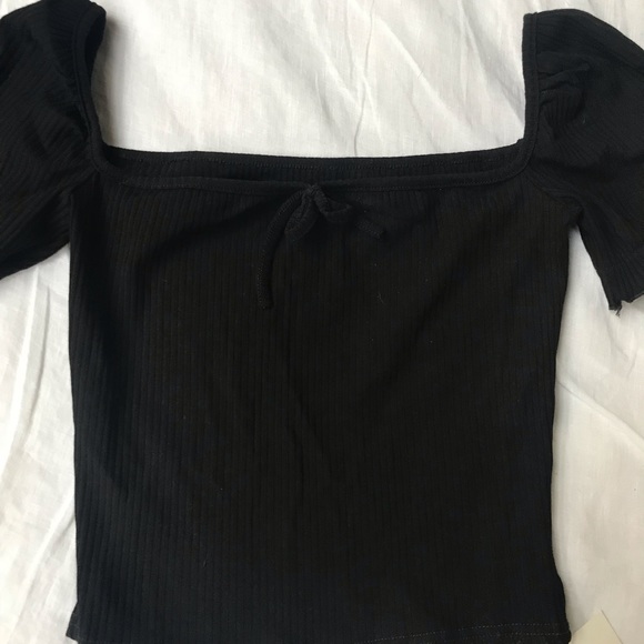 Square neck ribbed top with puff sleeves - Picture 4 of 6